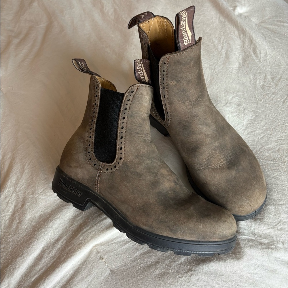 Women’s Blundstone Boots - Size 7